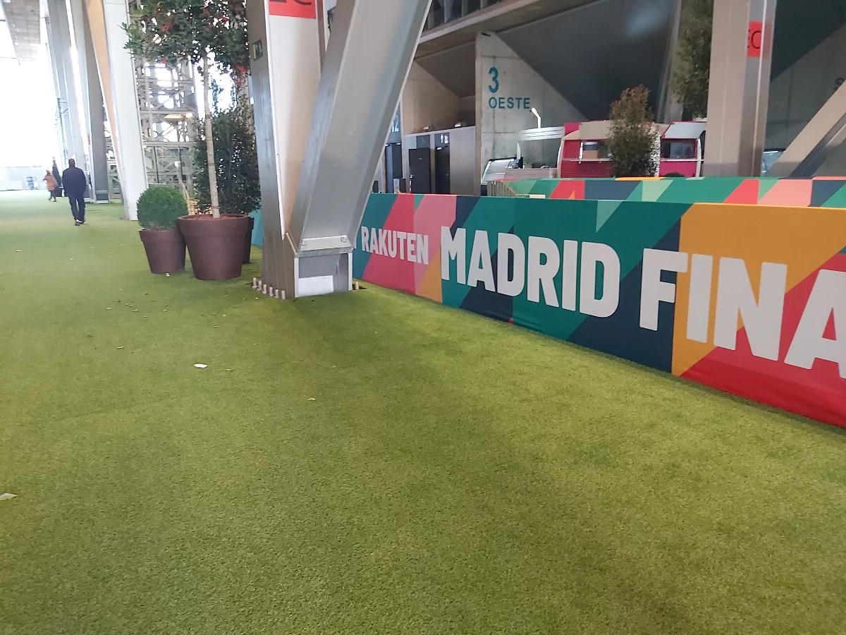 Instalar césped artificial para eventos y ferias