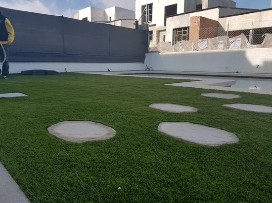 Césped artificial para jardines con estilo japonés
