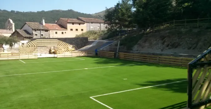 Mantenimiento césped campo de fútbol